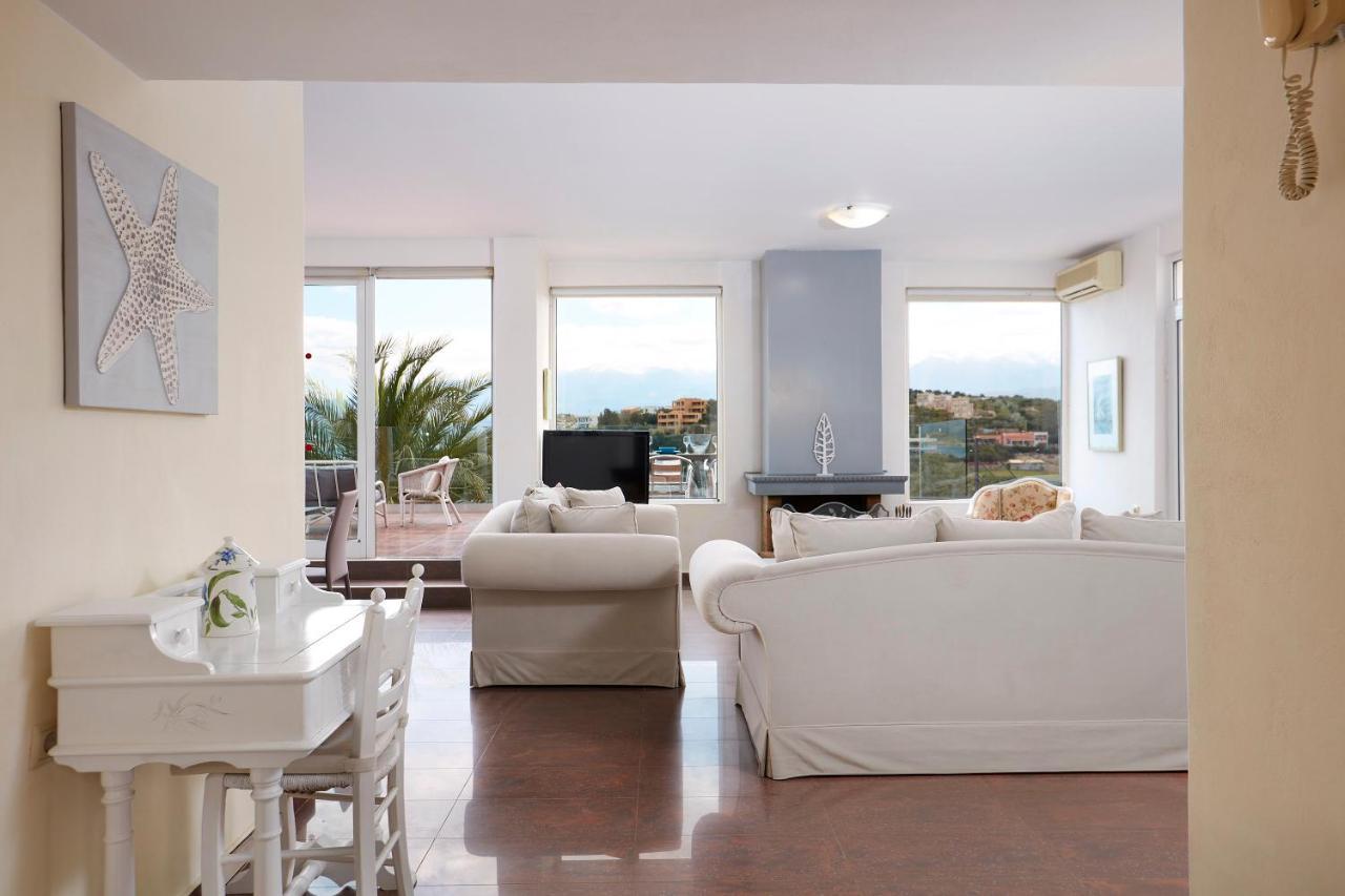 Seafront Villa Longobardi Chrissi Akti Chania Exterior foto