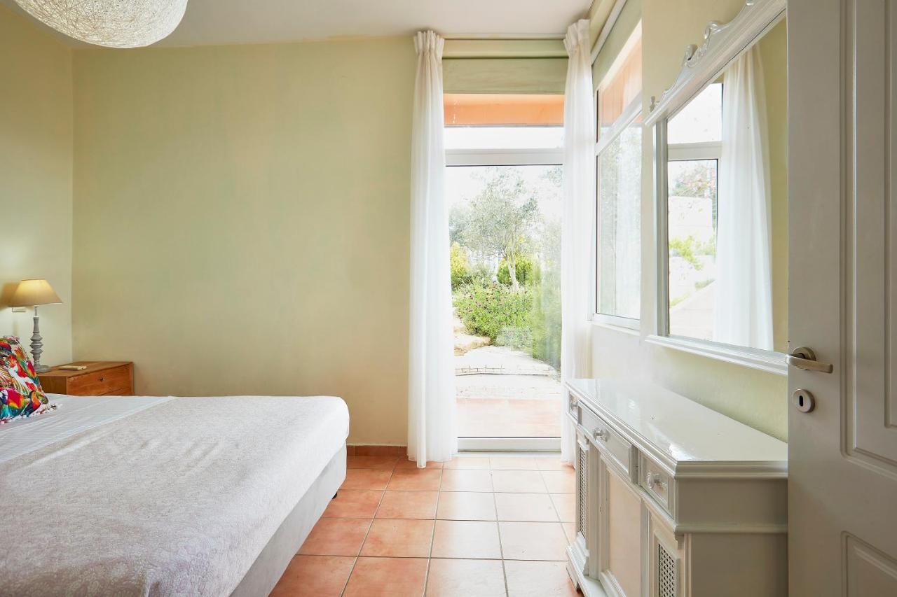 Seafront Villa Longobardi Chrissi Akti Chania Exterior foto