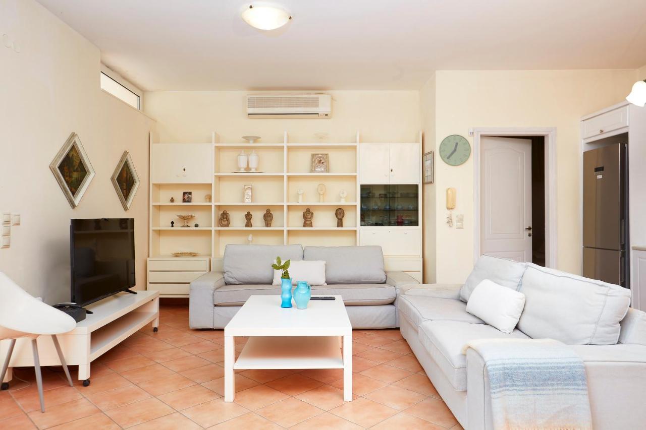 Seafront Villa Longobardi Chrissi Akti Chania Exterior foto