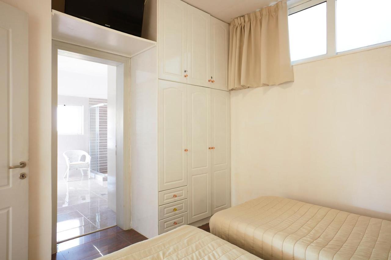 Seafront Villa Longobardi Chrissi Akti Chania Exterior foto